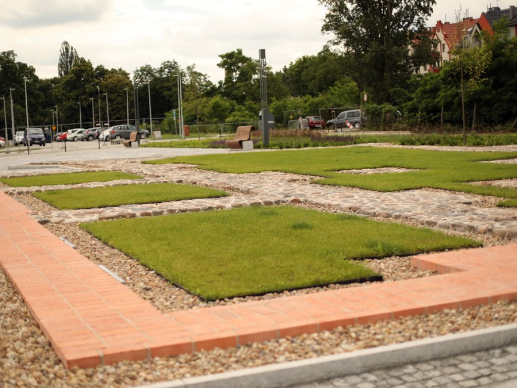 Na bulwarze nie będzie placu zabaw dla dzieci a trampoliny