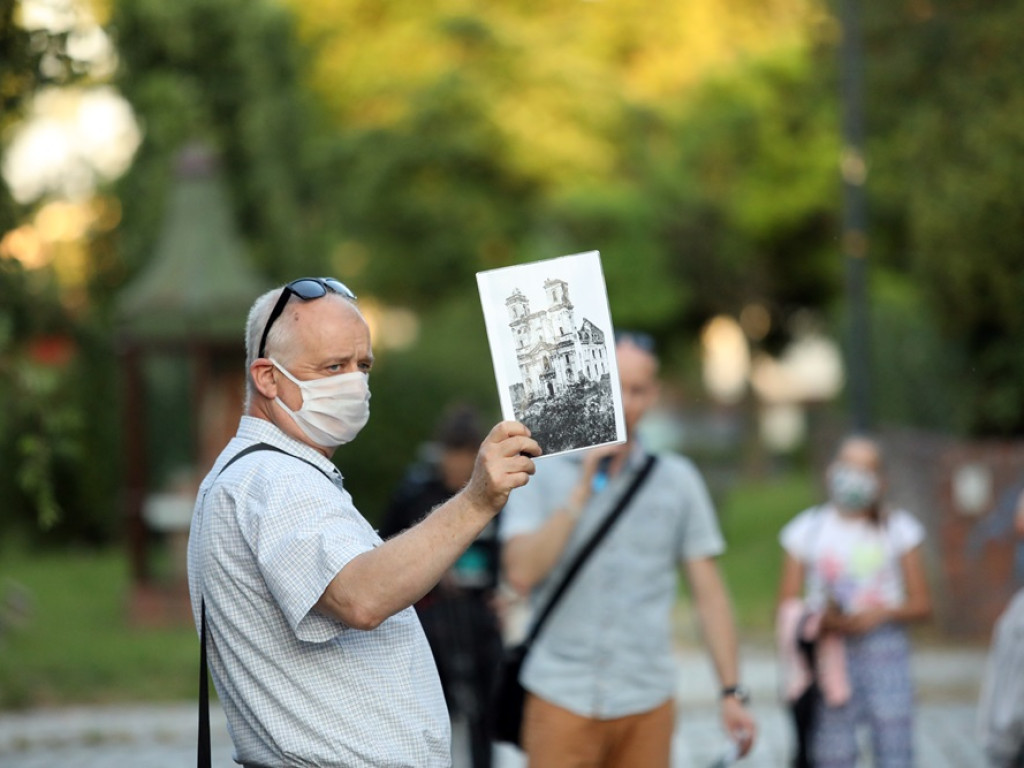 Zwiedzali podziemia kościoła Bożego Ciała