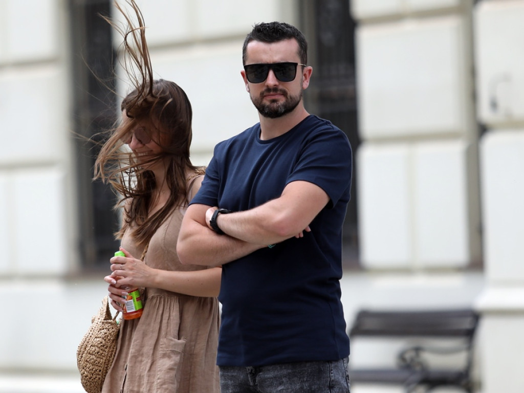 Plenerowy spektakl pod głogowskim teatrem. Były dzieci i rodzice