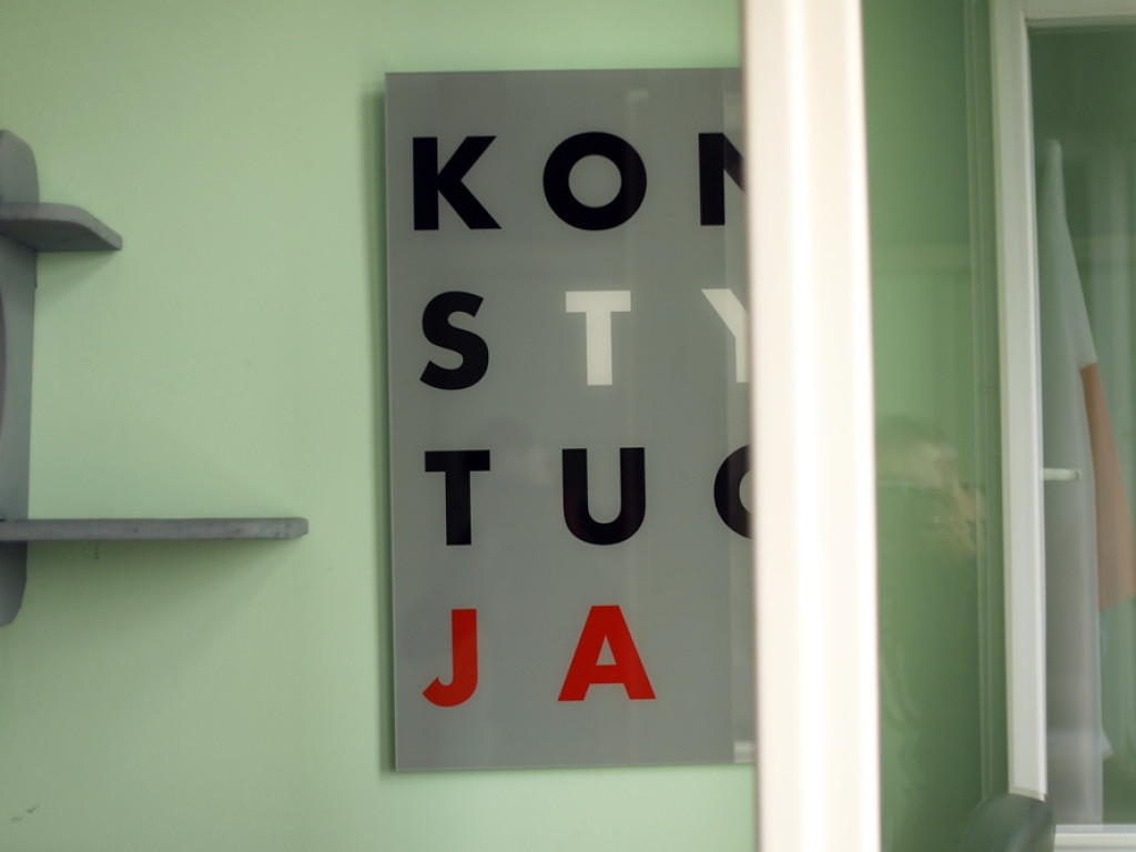 Platforma ma nowe biuro. Małe i skromne z zasobów ZGM