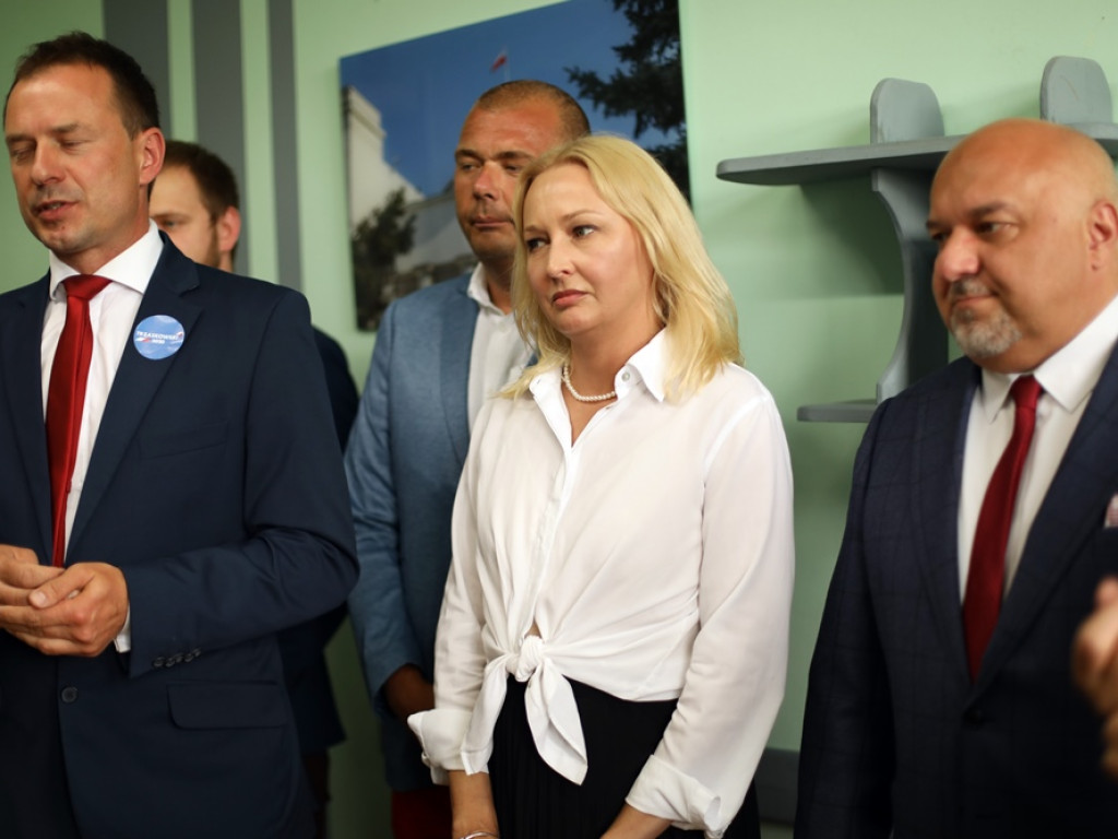 Platforma ma nowe biuro. Małe i skromne z zasobów ZGM