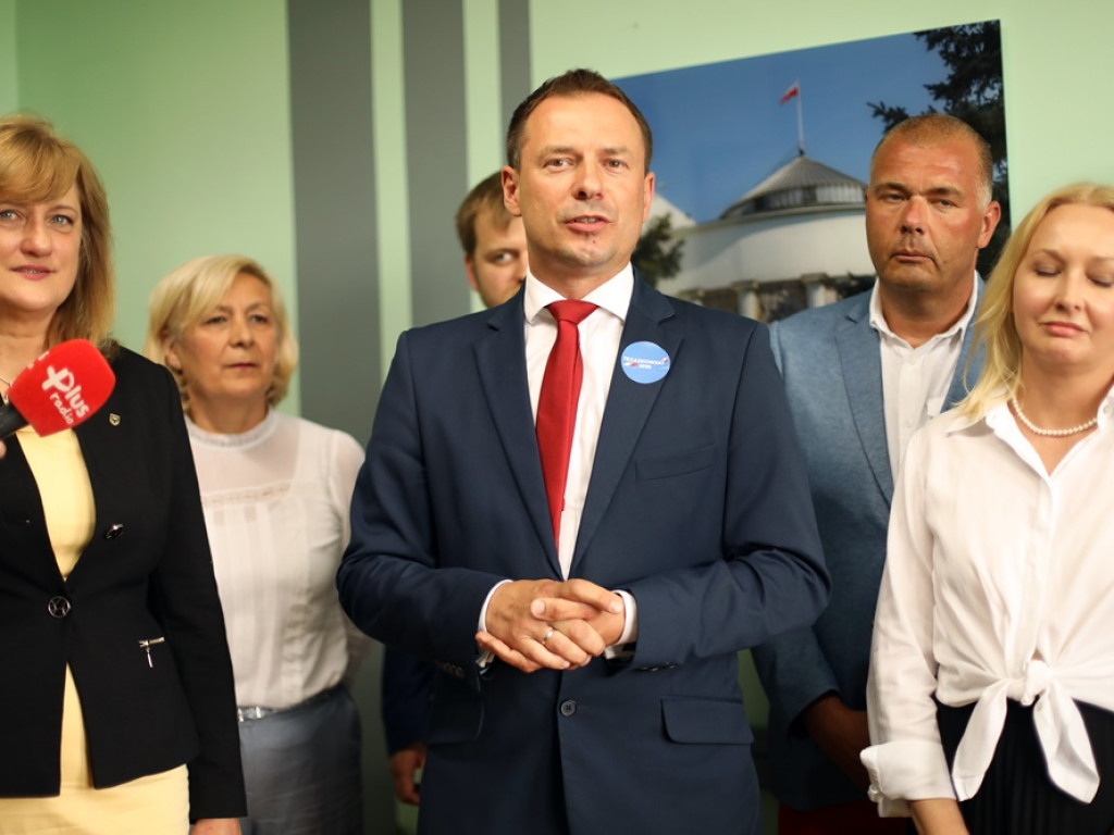 Platforma ma nowe biuro. Małe i skromne z zasobów ZGM