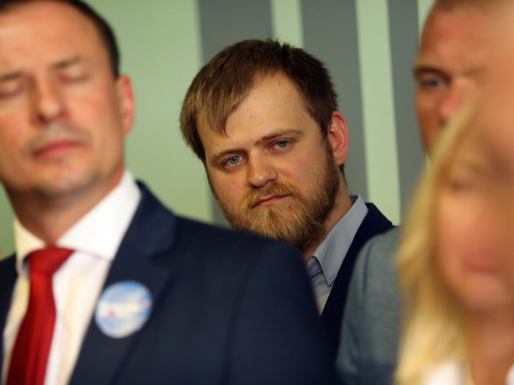 Platforma ma nowe biuro. Małe i skromne z zasobów ZGM