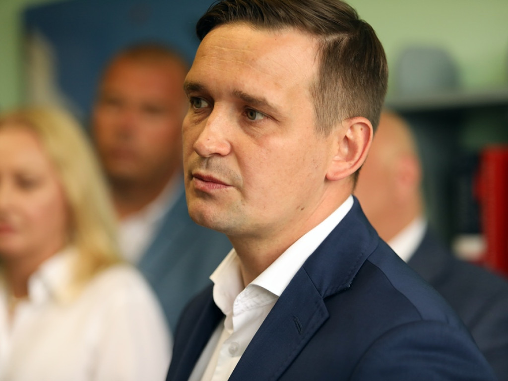 Platforma ma nowe biuro. Małe i skromne z zasobów ZGM