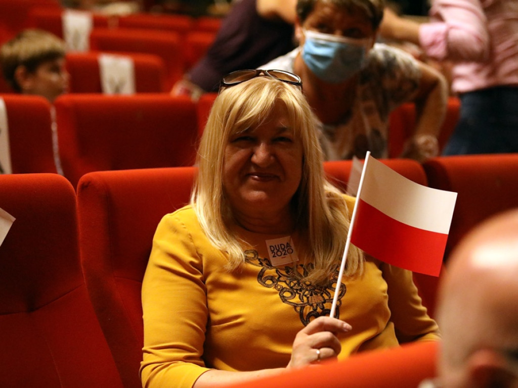 Marszałek Sejmu Elżbieta Witek w Głogowie. Na trzy godziny przed ciszą wyborczą