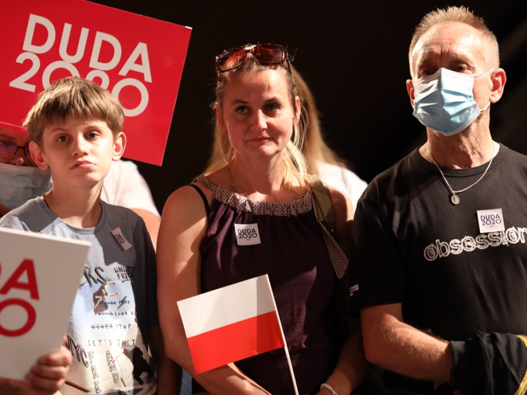 Marszałek Sejmu Elżbieta Witek w Głogowie. Na trzy godziny przed ciszą wyborczą