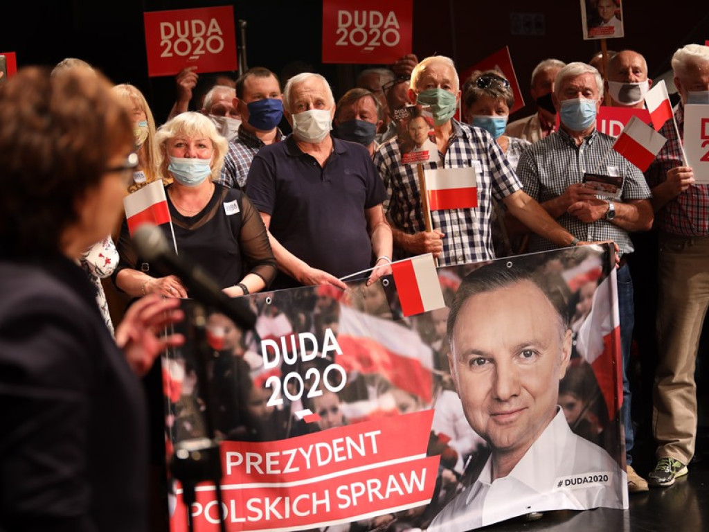 Marszałek Sejmu Elżbieta Witek w Głogowie. Na trzy godziny przed ciszą wyborczą