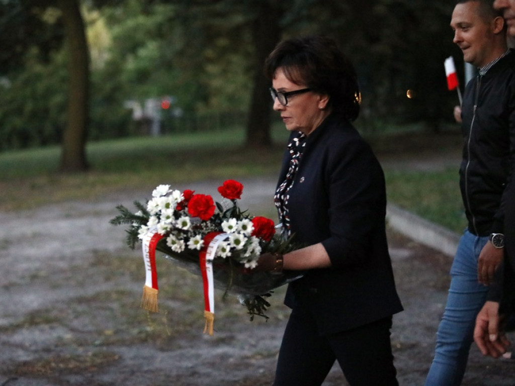 Marszałek Witek: Bóg, Honor, Ojczyzna