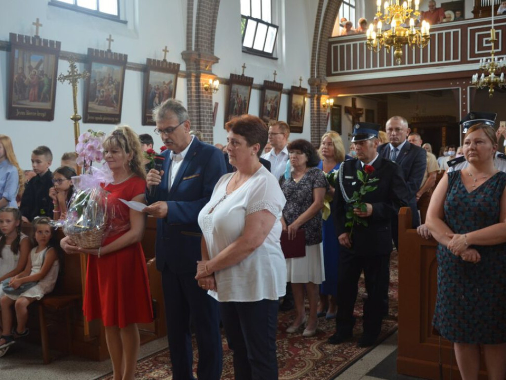Wierni ze łzami w oczach żegnali proboszcza parafii. Został przeniesiony do Świdnicy