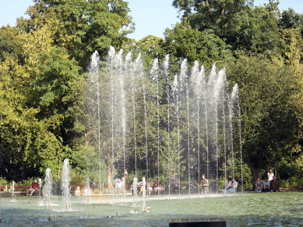 Pierwszy pokaz fontanny w Parku Słowiańskim. Ale było ludzi!