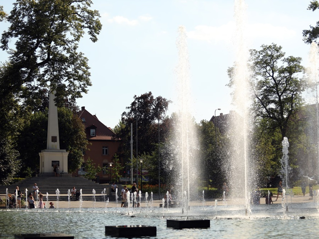 Pierwszy pokaz fontanny w Parku Słowiańskim. Ale było ludzi!
