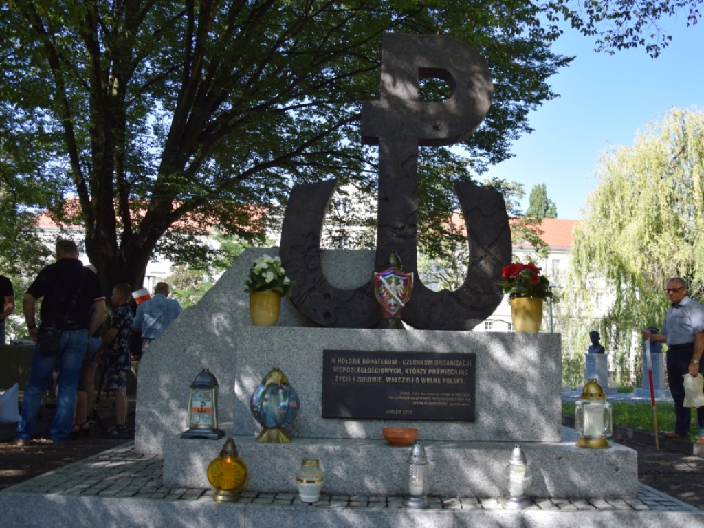 76. rocznica Powstania Warszawskiego. W Głogowie oddano hołd obrońcom stolicy