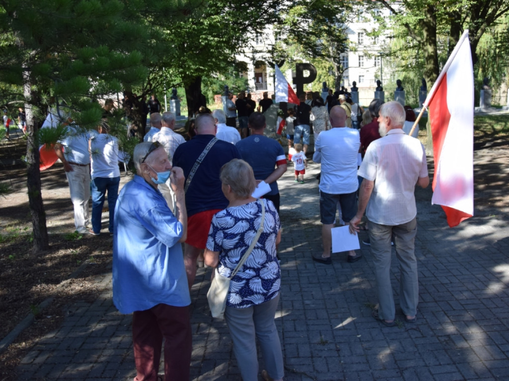 76. rocznica Powstania Warszawskiego. W Głogowie oddano hołd obrońcom stolicy