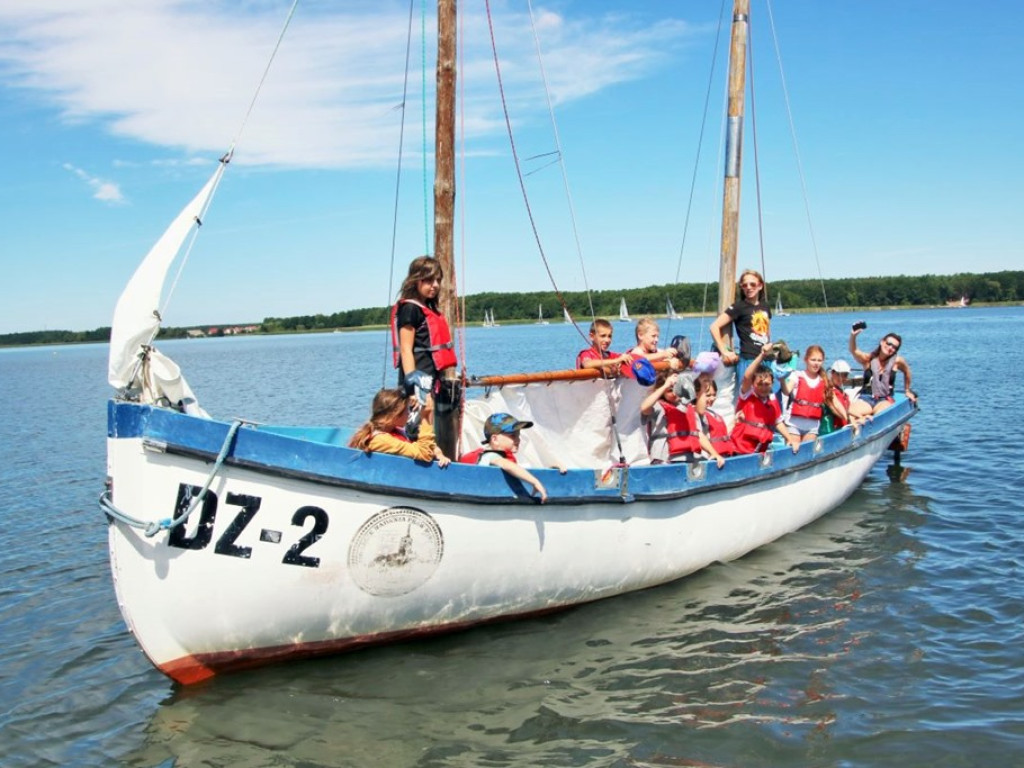 Regaty, turniej tenisa i tłumy na plaży w Sławie!