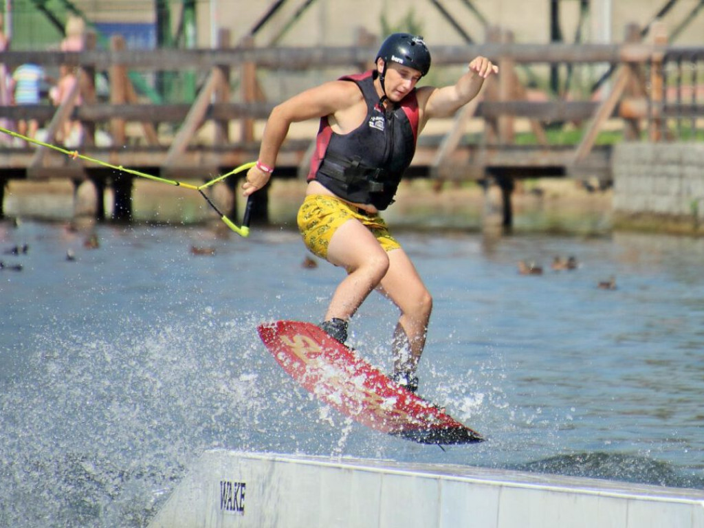 Ale zabawa w Sławie! WAKEPARK prowadzi głogowianin. Chętnych nie brakuje