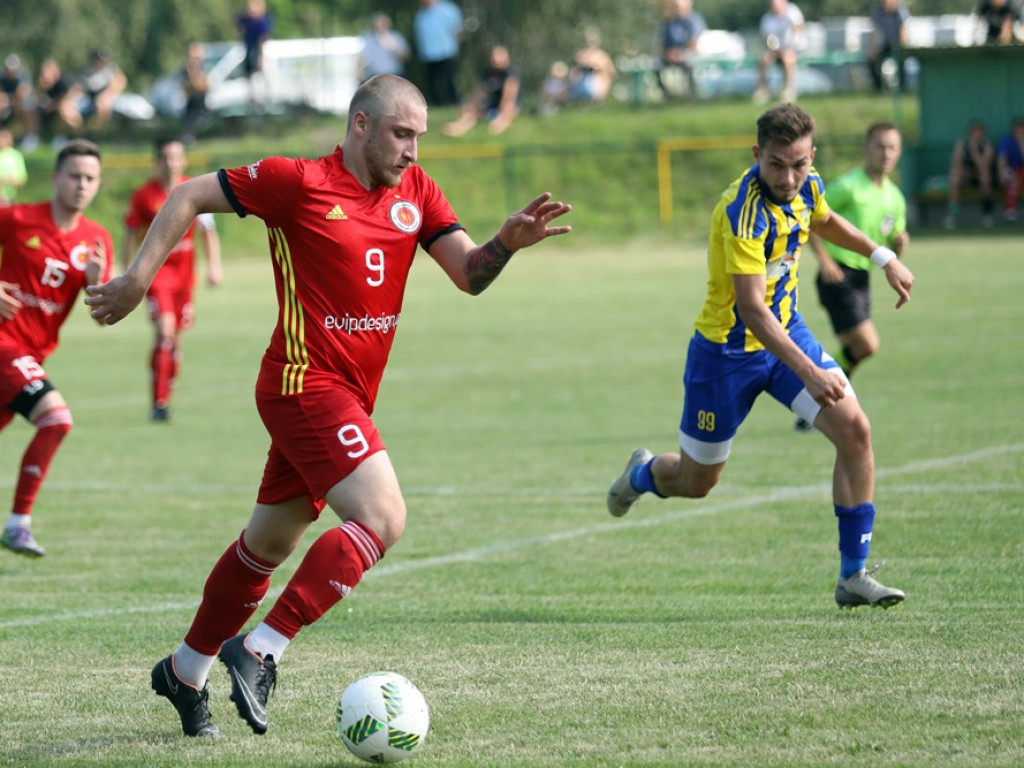 Furman i Strzelecki dali w hicie kolejki zwycięstwo Dragonowi Jaczów