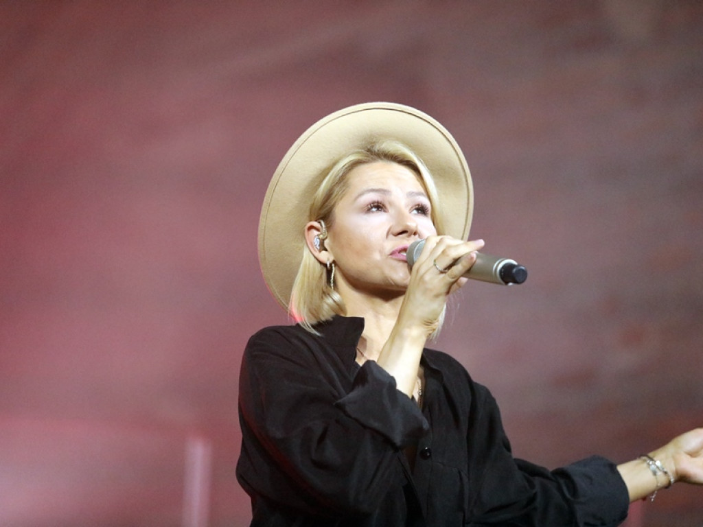 Wyjątkowy koncert Ani Karwan w głogowskiej kolegiacie. Anielski głos