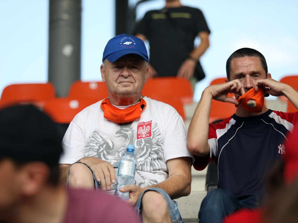 Święto na trybunach, bo Chrobry gra w Pucharze Polski. Duża frekwencja