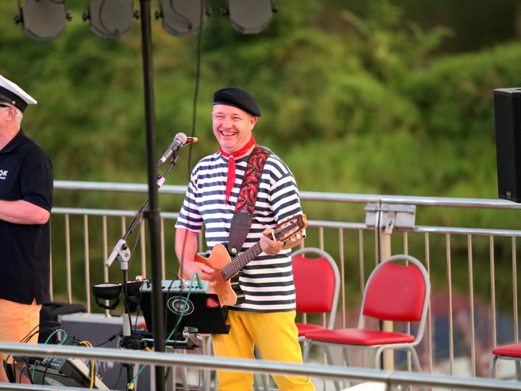 Szanty na Lagunie. Żeglarska melodia porwała do zabawy głogowian