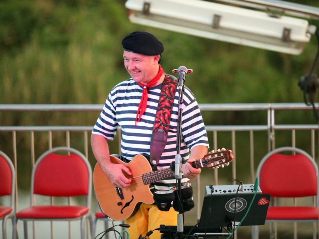 Szanty na Lagunie. Żeglarska melodia porwała do zabawy głogowian