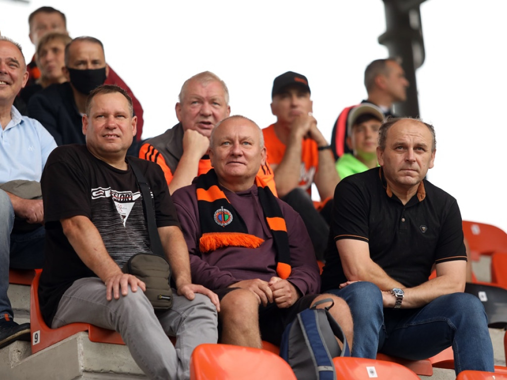 Chrobry stracił wygraną z Koroną w samej końcówce! Samobójcza bramka Juraszka