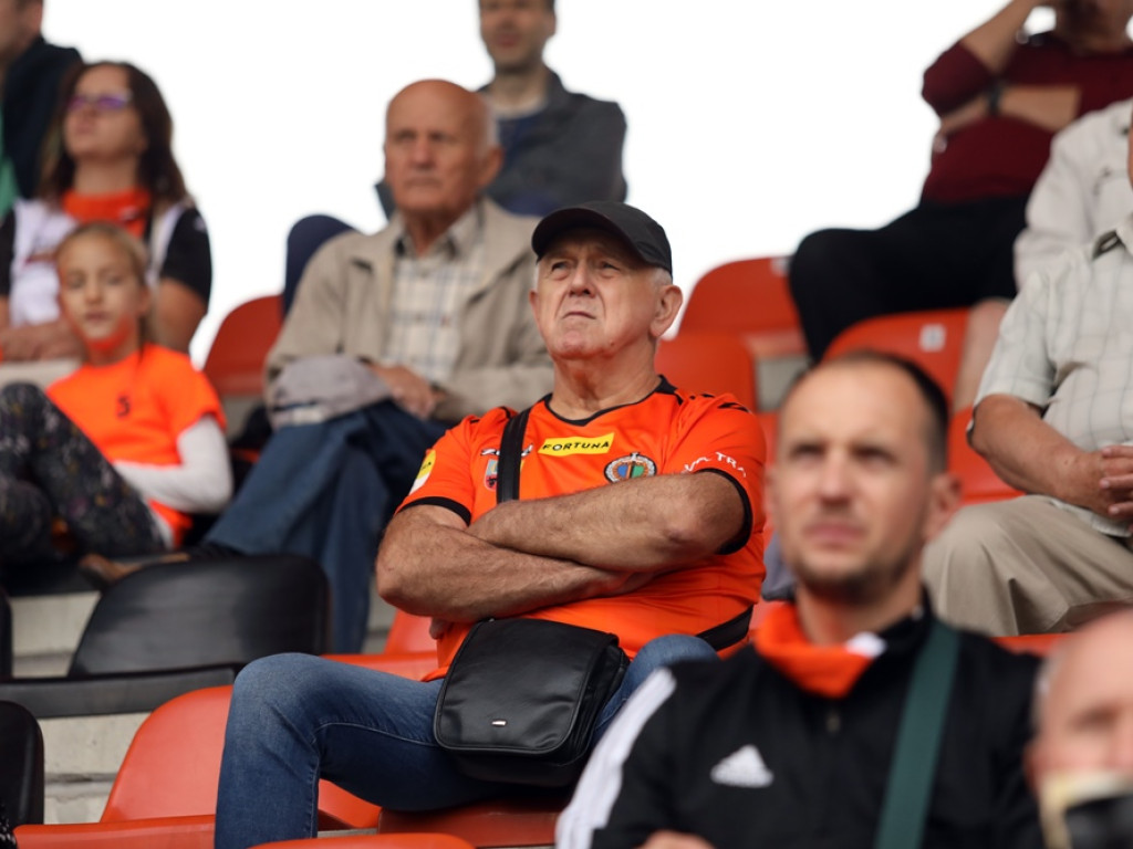 Chrobry stracił wygraną z Koroną w samej końcówce! Samobójcza bramka Juraszka
