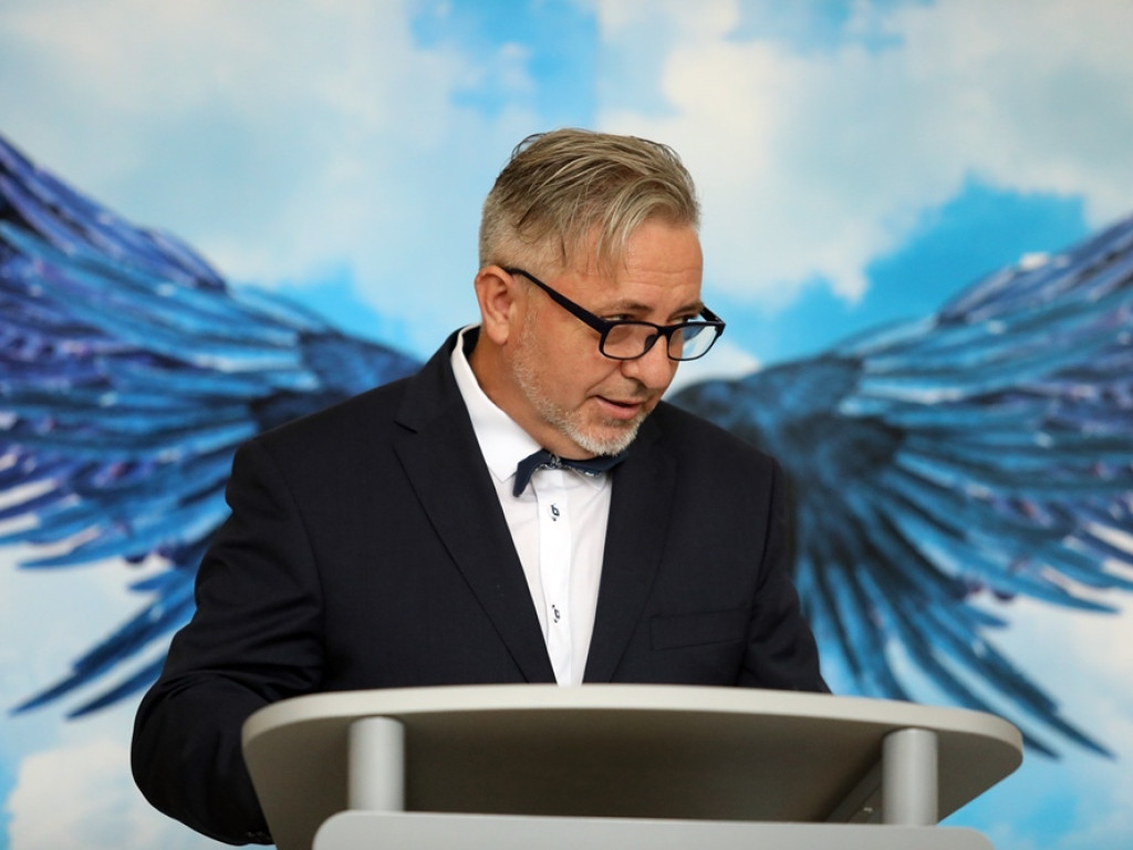 Witaj szkoło! Oficjalne rozpoczęcie roku w maseczkach i przyłbicach