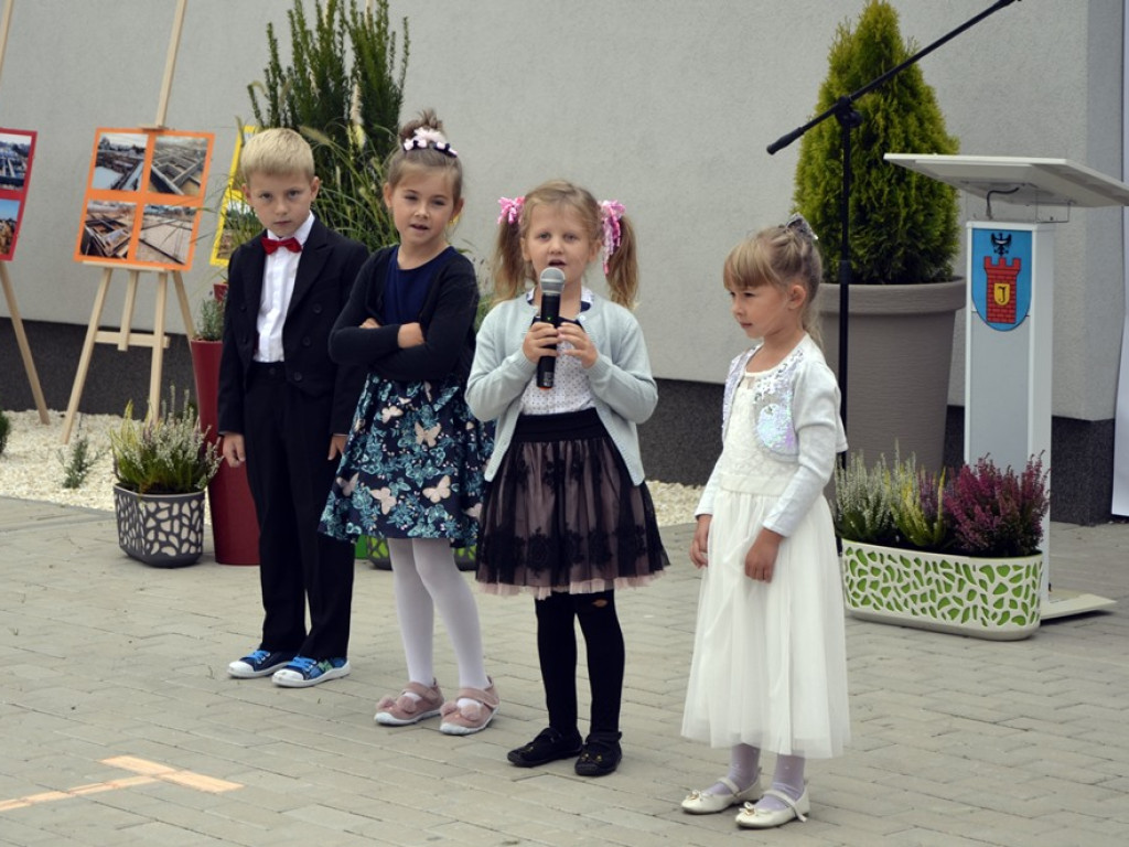 Nowe i piękne przedszkole w Jaczowie! Przecięto wstęgę