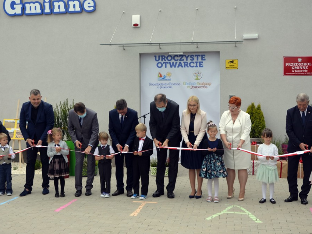 Nowe i piękne przedszkole w Jaczowie! Przecięto wstęgę