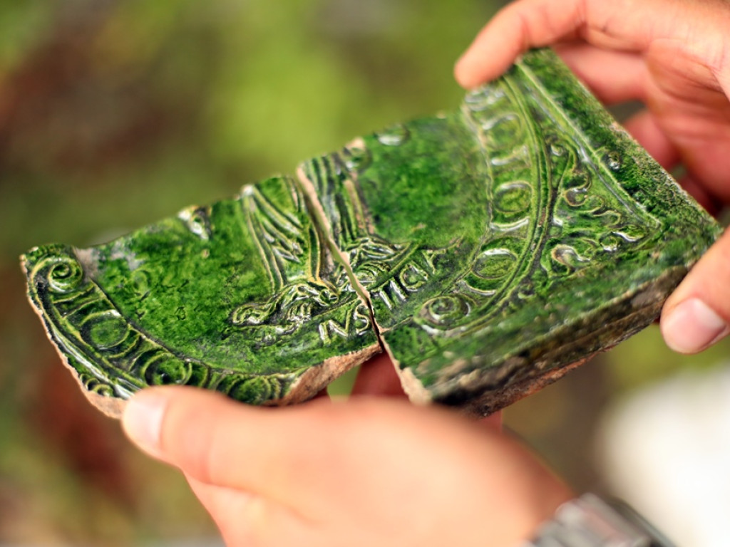 Odkopali skarby z XIII wieku. Studnie, piwnice, ceramikę i wiele innych