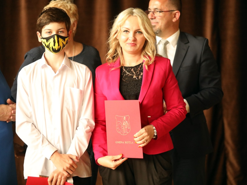 Sześć szóstek na świadectwie i najwyższa średnia ocen w całej gminie!