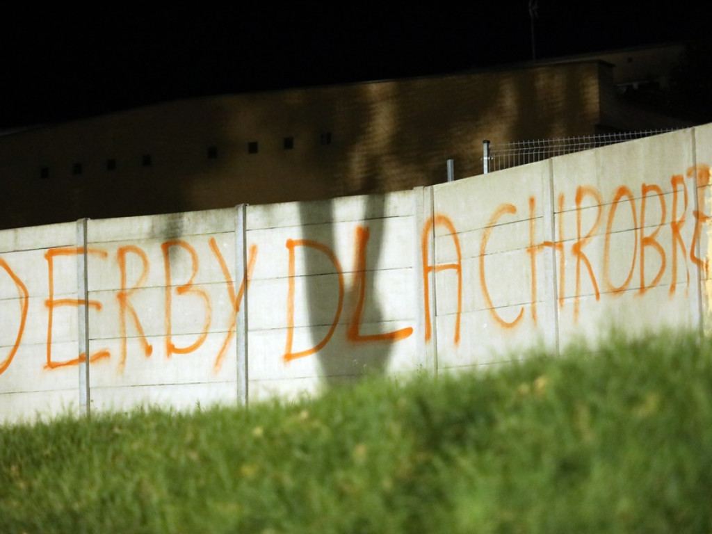 Chrobry ograł Widzew! Święto na trybunach, radość na murawie
