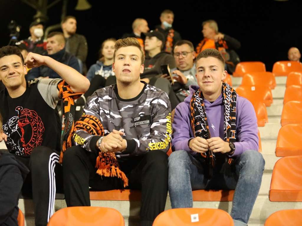 Chrobry ograł Widzew! Święto na trybunach, radość na murawie