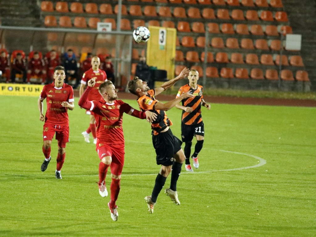 Chrobry ograł Widzew! Święto na trybunach, radość na murawie