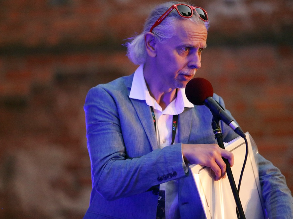 Jazz w ruinach kościoła. Adamczak: Oby nie weszły takie obostrzenia, że będzie trzeba grać w piwnicach