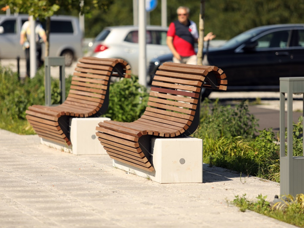 Krzaki na pół metra, więc ludzie pytają, kto zadba o Bulwar Nadodrzański?