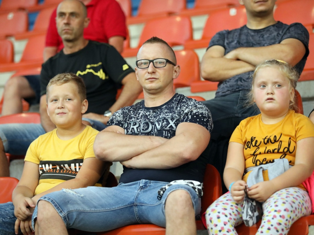 Chrobry przegrał z Radomiakiem. Czerwona kartka Lebedyńskiego