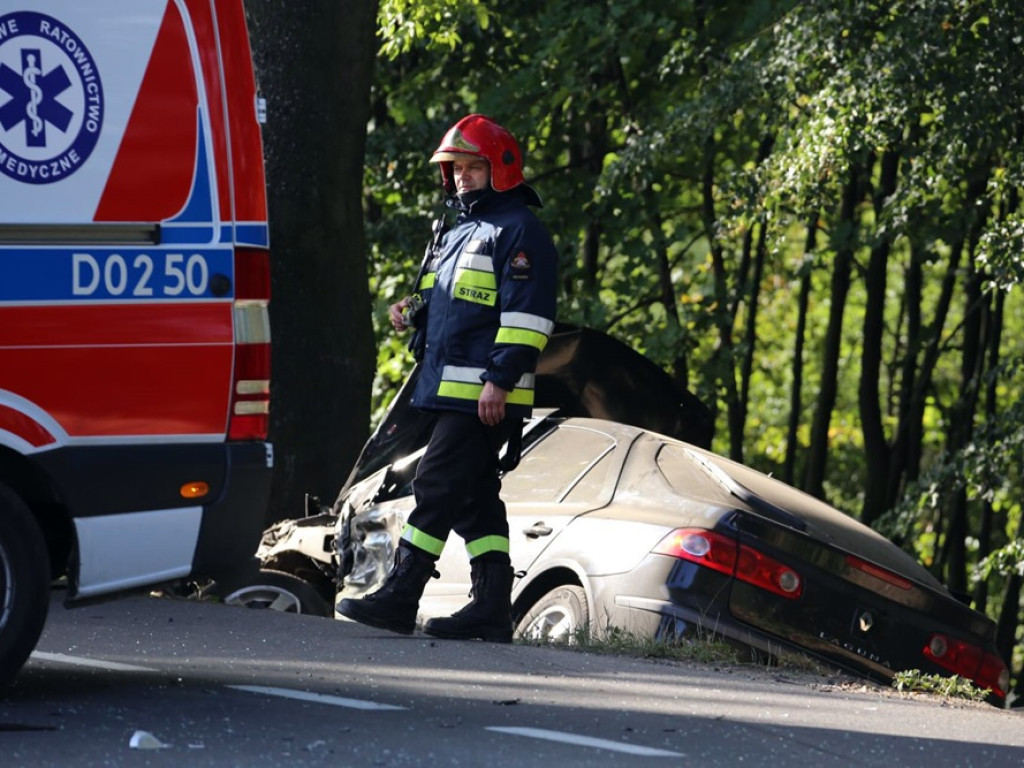 Czołówka koło Żukowic!  Trzy osoby ranne