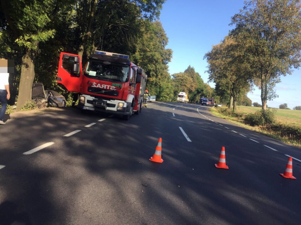 Czołówka koło Żukowic!  Trzy osoby ranne