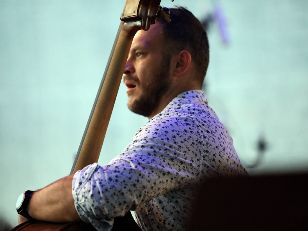 Jazz na Bulwarze Nadodrzańskim przy zachodzie słońca