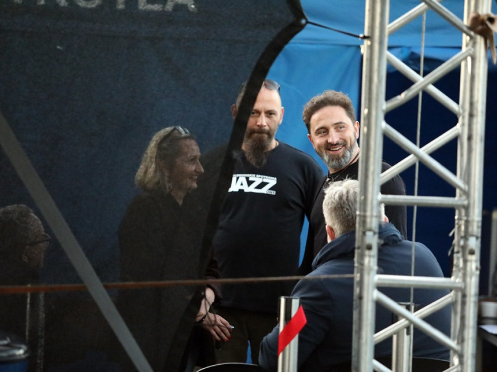 Jazz na Bulwarze Nadodrzańskim przy zachodzie słońca