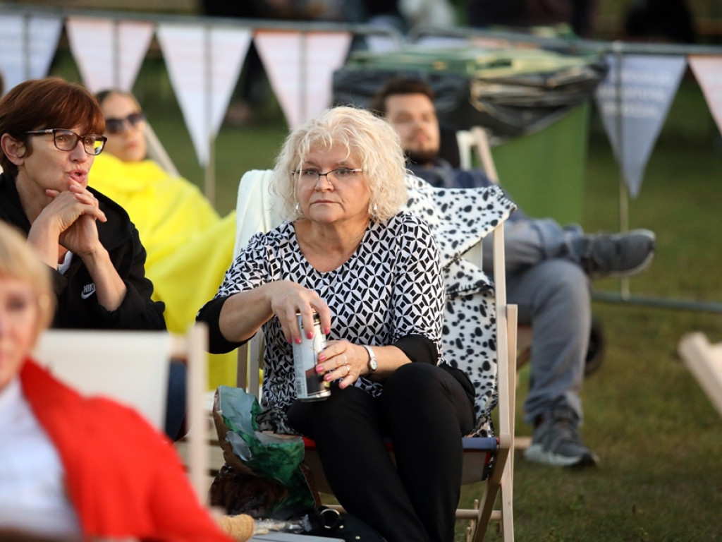 Jazz na Bulwarze Nadodrzańskim przy zachodzie słońca