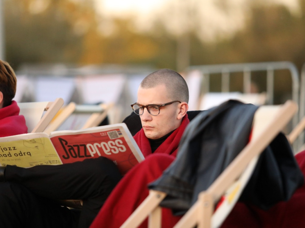 Jazz na Bulwarze Nadodrzańskim przy zachodzie słońca
