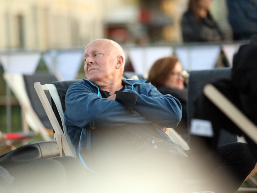 Jazz na Bulwarze Nadodrzańskim przy zachodzie słońca