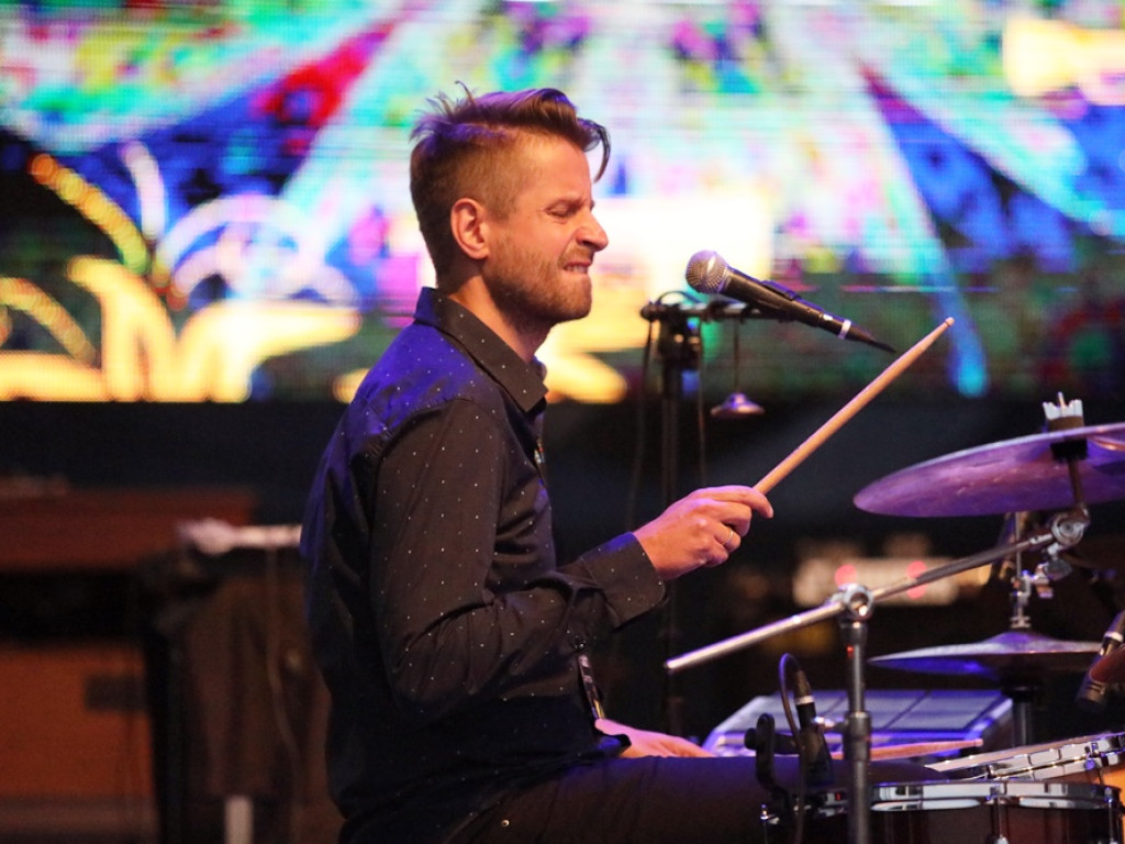 Jazz na Bulwarze Nadodrzańskim przy zachodzie słońca