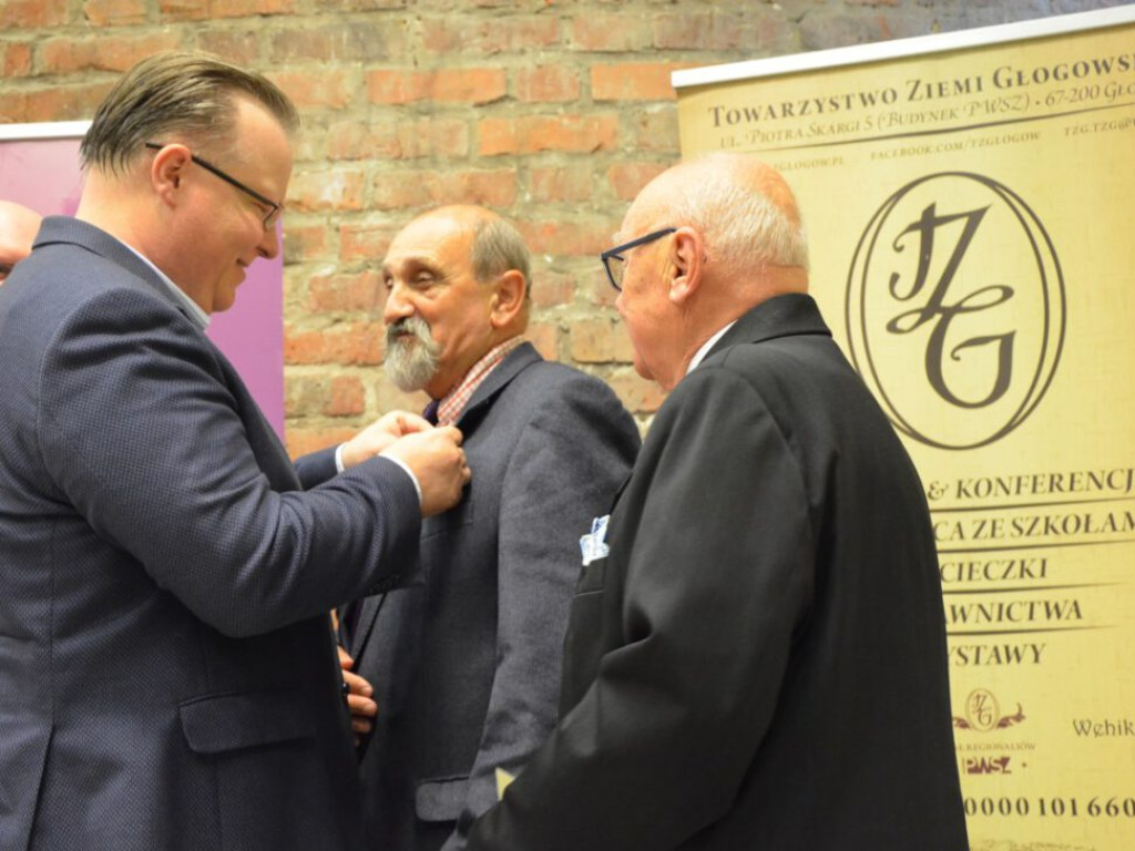 Już jest! Znaczek z głogowską kolegiatą. Poczta Polska wydała go w milionowym nakładzie