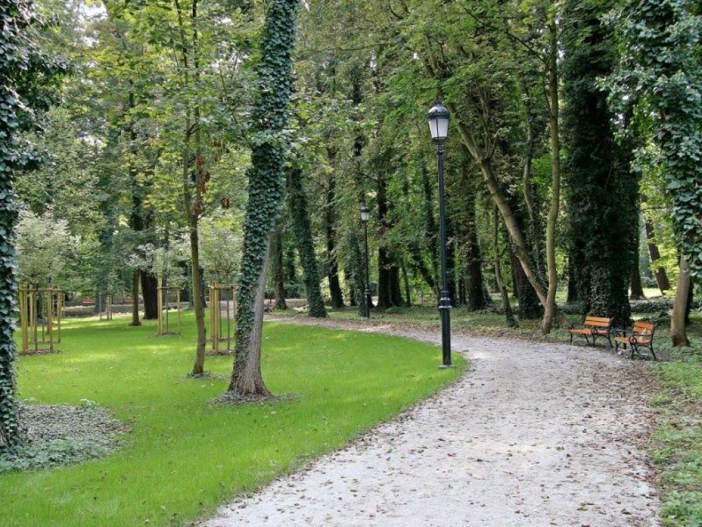 Jest już pięknie! Rewaloryzacja Parku Miejskiego w Sławie na ukończeniu