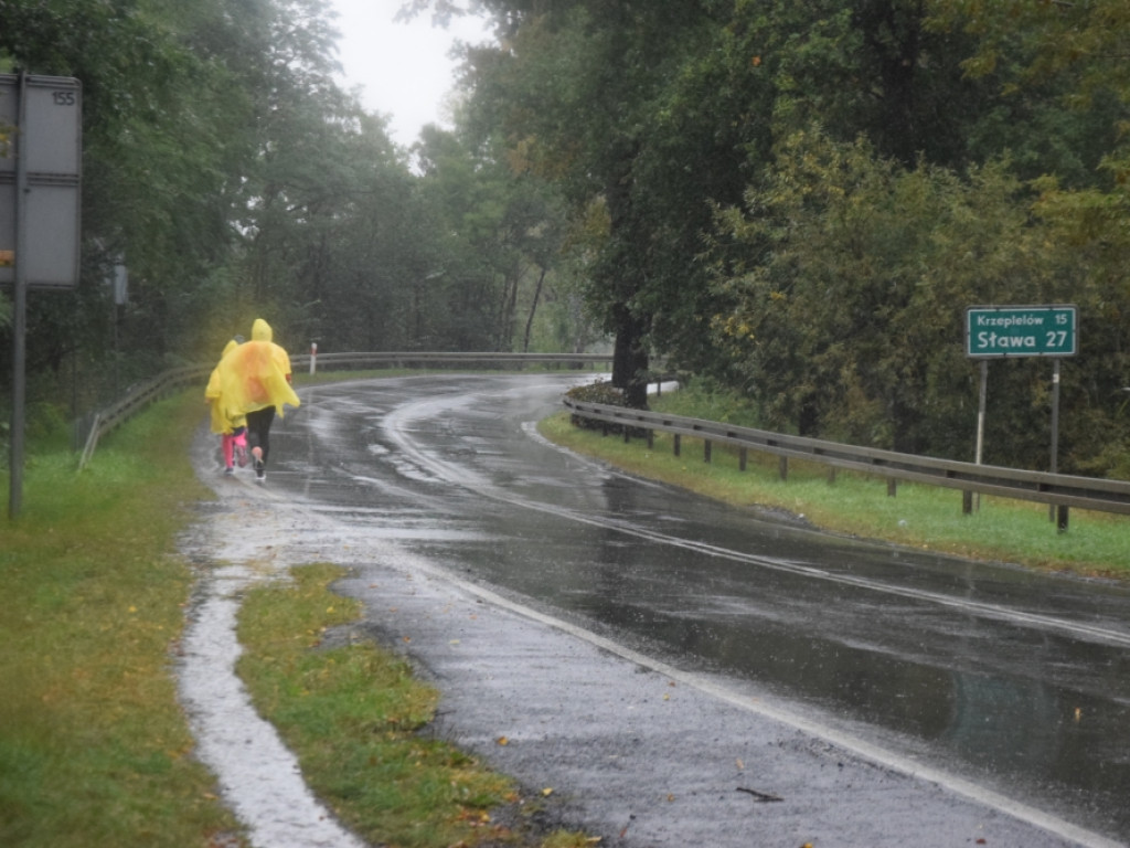 Przed nimi ponad 300 km w biegu! Wszystko dla Joasi