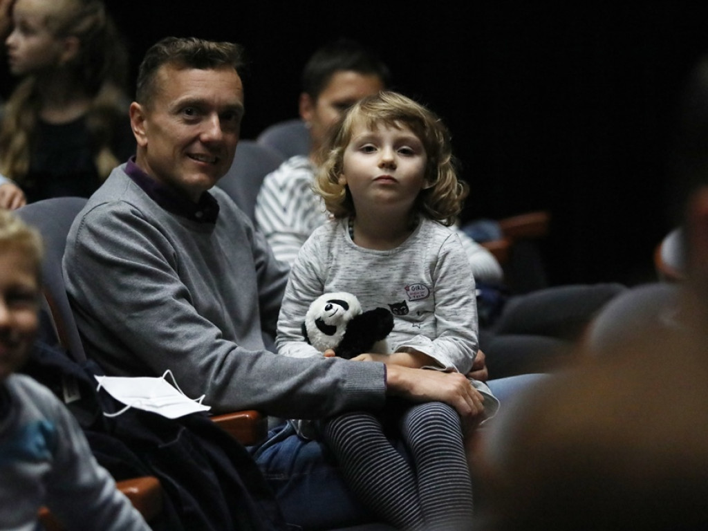 Spektakl dla dzieci w głogowskim teatrze na zdjęciach