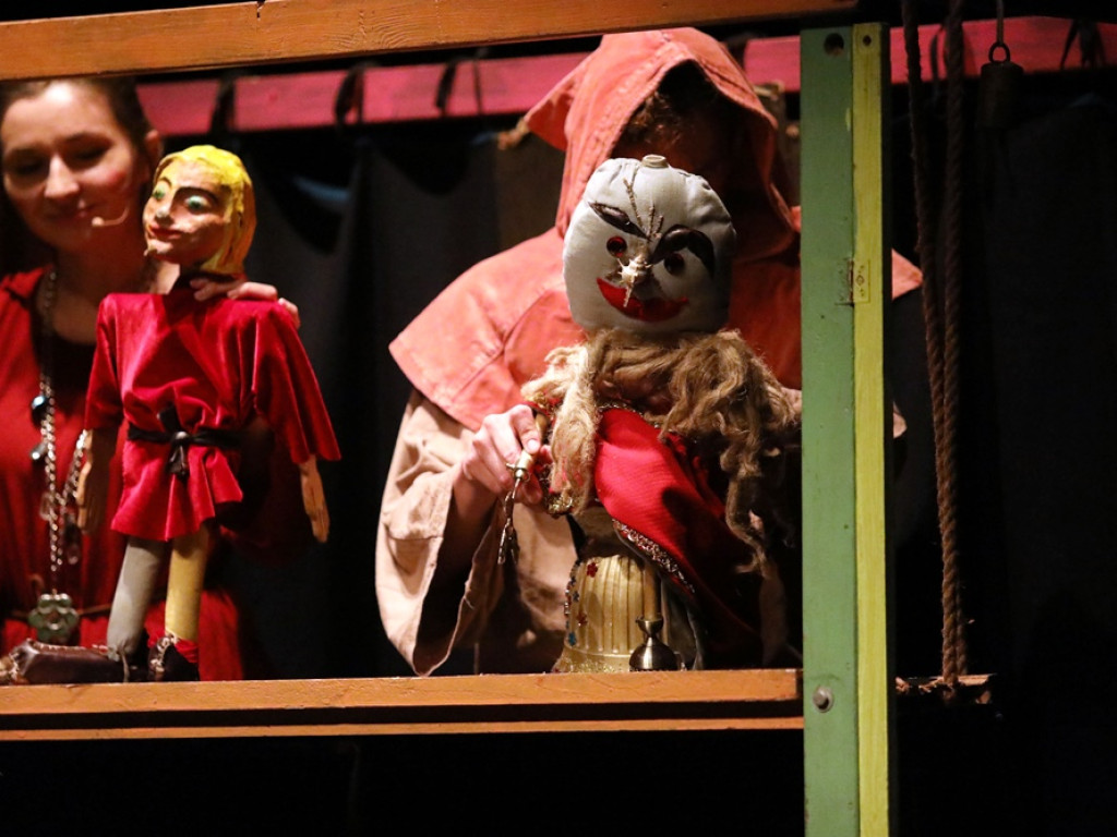 Spektakl dla dzieci w głogowskim teatrze na zdjęciach